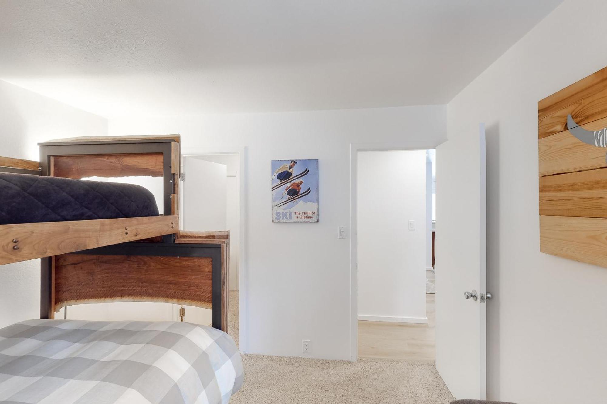 Pitkin Creek Apartment Vail Room photo